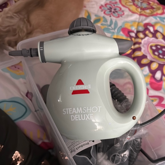 Bissell Other - Bissell SteamShot Deluxe Handheld Steamer